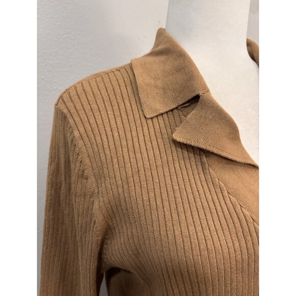 Anne Klein Collared V Neck Sweater Tan Ribbed Gold Button Size Large - Picture 3 of 10